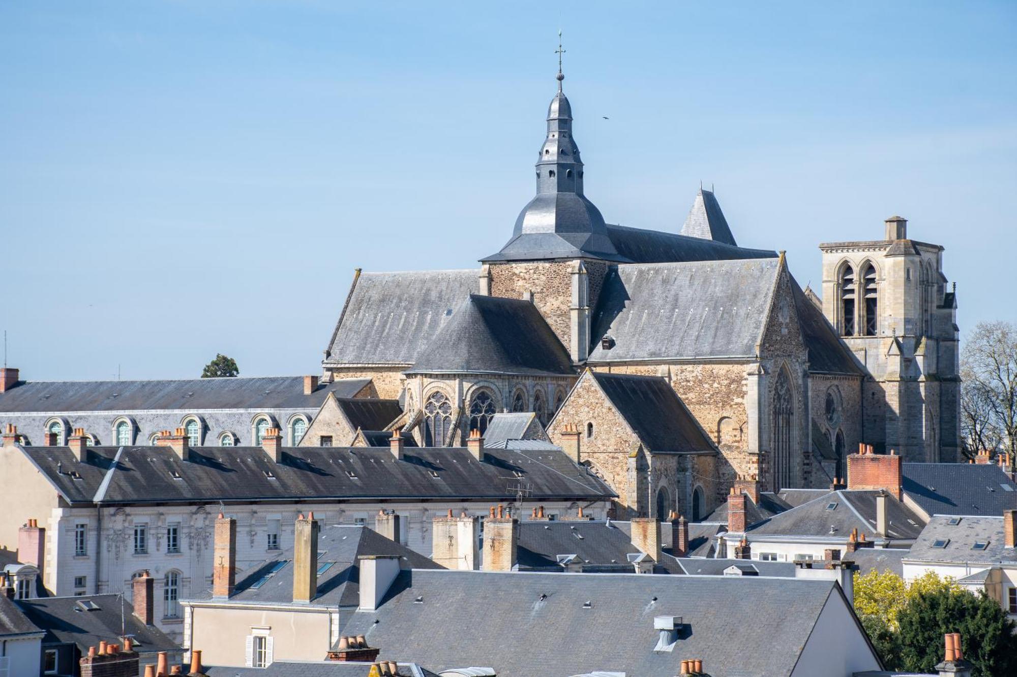 Apartamento Escale Au Coeur Du Mans, Entre Gare Et Centre Le Mans Exterior foto